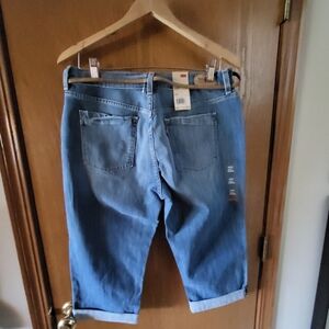 Women's Blue Jean Capris